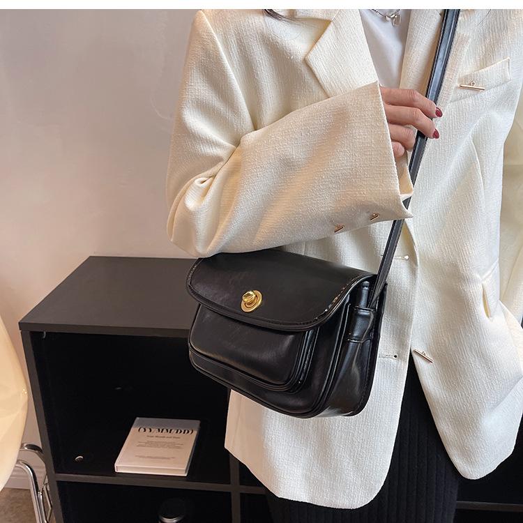 

Сумка через плечо цвета красного вина для женщин, текстурированная кожа, универсальная сумка на плечо, весна-осень, новые ретро-сумки большой вместимости