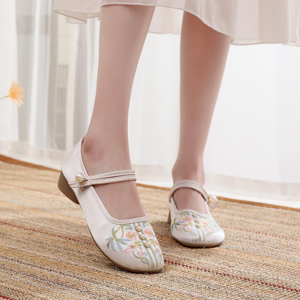 [Yuzhu] 2025 Spring New Ethnic Style Classical Embroidered Shoes New Chinese Style Women's Shoes Cheongsam Matching Shoes