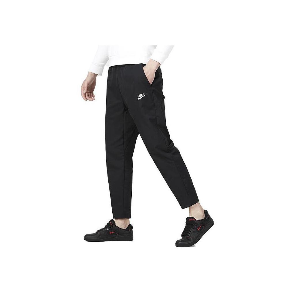 Nike Club Gewebte Tapered-Leg Hose Schwarz DX0625-010