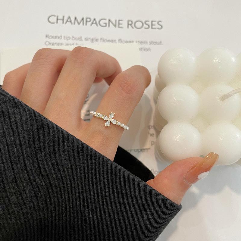 Zircon Flower Pearl Open Ring - Elegant and Luxurious Hand Jewelry