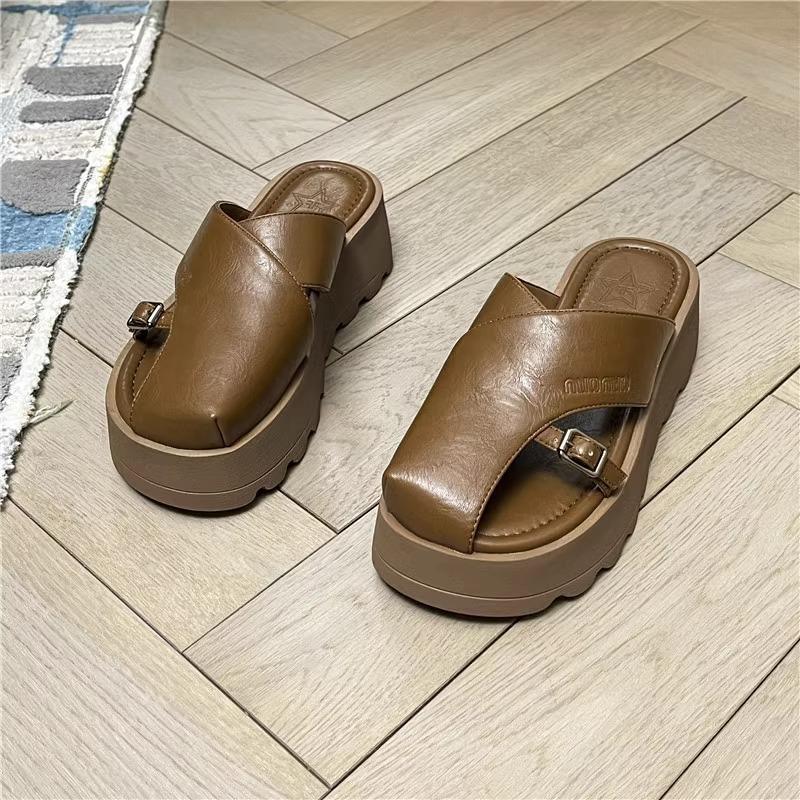 Wear 2025 New Roman Slippers Women's Summer Muffin Heightened Thick Bottom High-end Explosion Baotou Sandals Summer