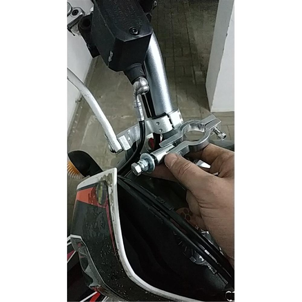 Universal Motorcycle Handguard Bracket Mounting Securing Clip 22 / 28Mm Handle Retrofit Bracket Hand Guard Parts