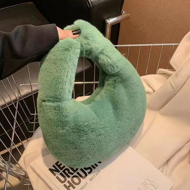 Fur Women'S Small Half Moon Bag Luxury Warm Plush Wrist Bags For Women Fashion Furry Short Handle Clutch Cute Ladies Coin Purses