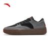Zapatillas de Estilo de Vida Kyrie Irving HELA CODE