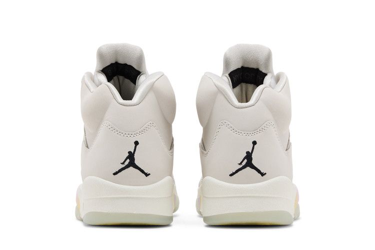 Női Sneakerek Nike Jordan 5 Retro Kígyó Éve (női) Világos Csontszín/Fekete/Vitorlavászon/Alig Zöld