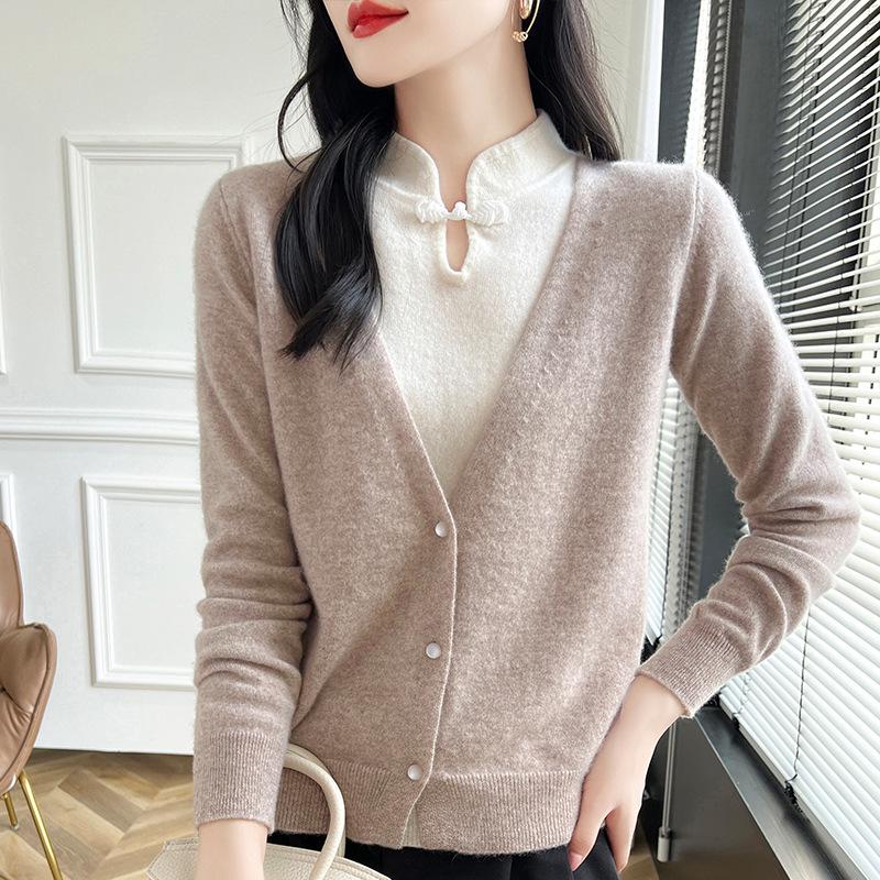 Frog Button Stand-Up Collar Cashmere Sweater - Chinese Style, Women's Autumn/Winter High-End Pullover