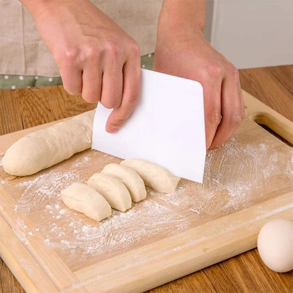 2PCS Plastic Baking Scraper Pastry Spatula Dough Knife Cake Divider Kitchen Tool DIY Cream Trapezoidal Cutter