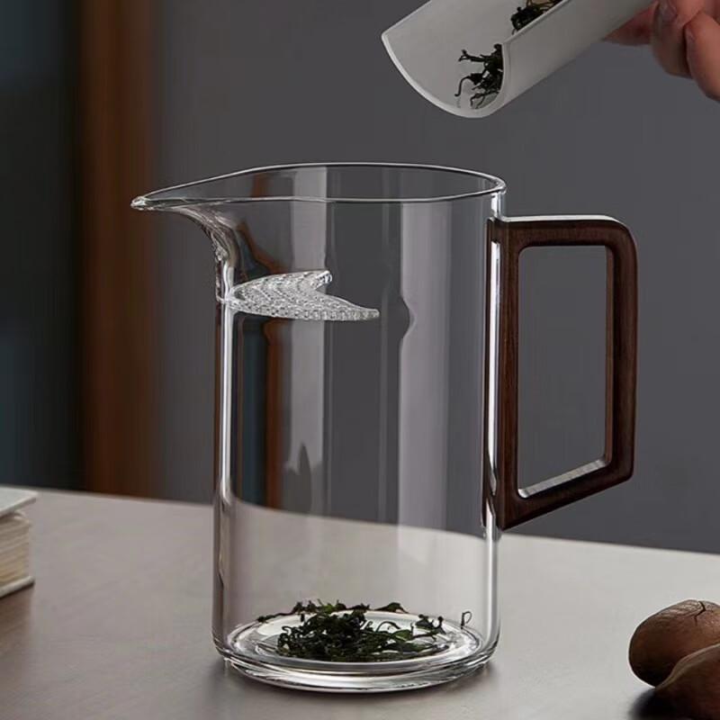 

Glass Tea Server with Wood Handle and Integrated Strainer