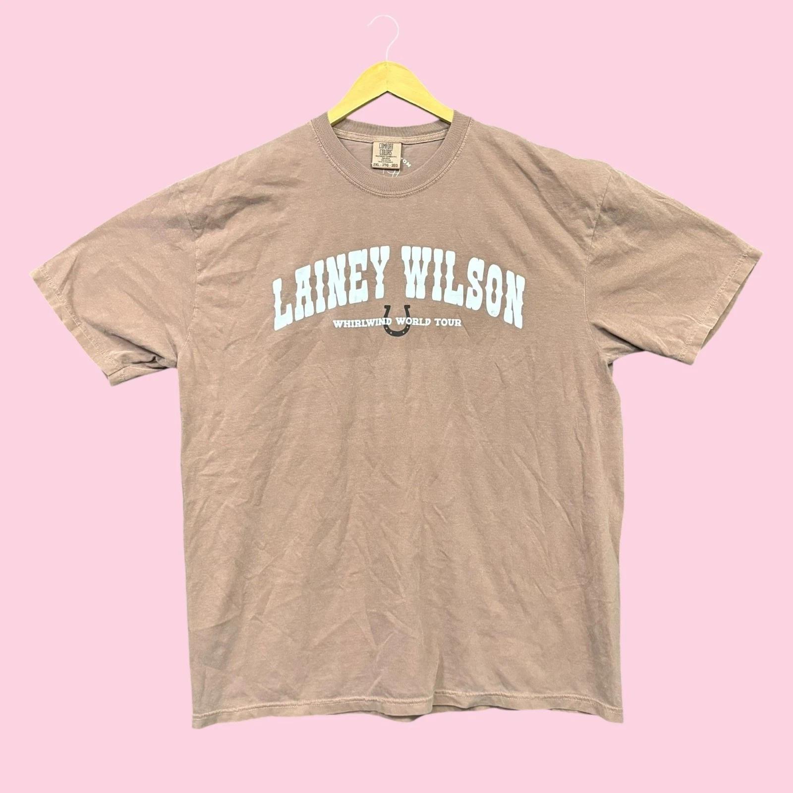 Lainey Wilson Whirlwind World Tour Country Tee 2XL M