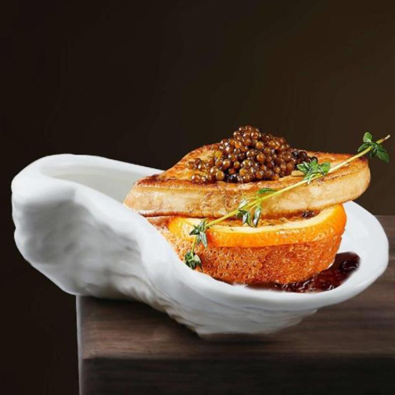 Nepravidelný keramický talíř Dezertní talíř ve tvaru ústřice