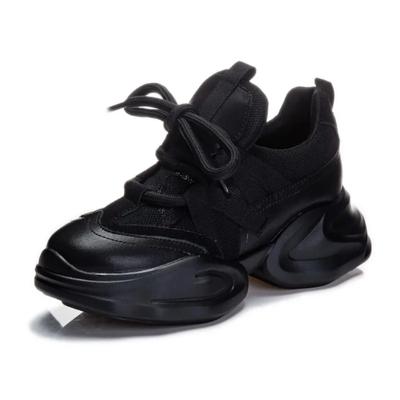 Mode 8CM Neue Echte Leder Damen Sommer Hohl Air Mesh Plateau Keil Klotzige Turnschuhe Herbst Frühling Mode Schnürung Freizeit Schuhe