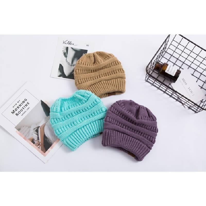 Stylish Women's Knit Beanie Hat For Winter Spring And Fall In Various Colors