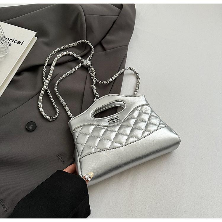 

Rhombus chain handbag women s 2025 new high-end versatile shoulder messenger bag fashion popular small square bag срібний