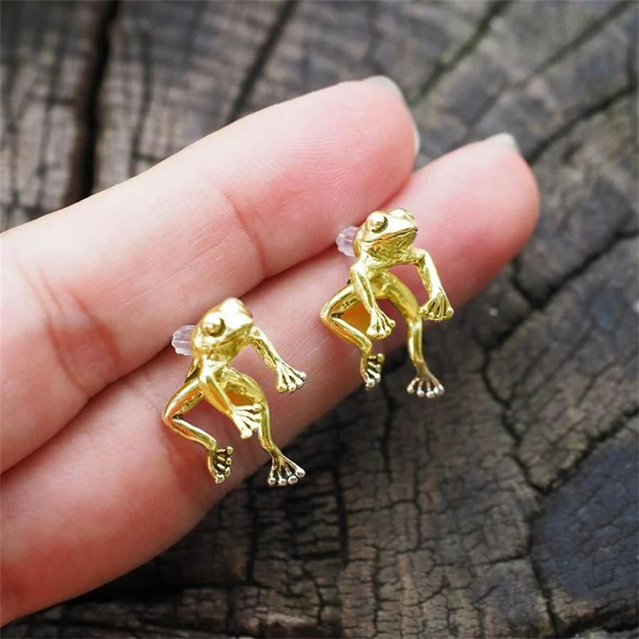 Cute Enamel Frog Punk Crative Earrings for Women Gothic Fun Animal Piercing Earrings Party Fashion Vintage Retro Jewelry Gifts