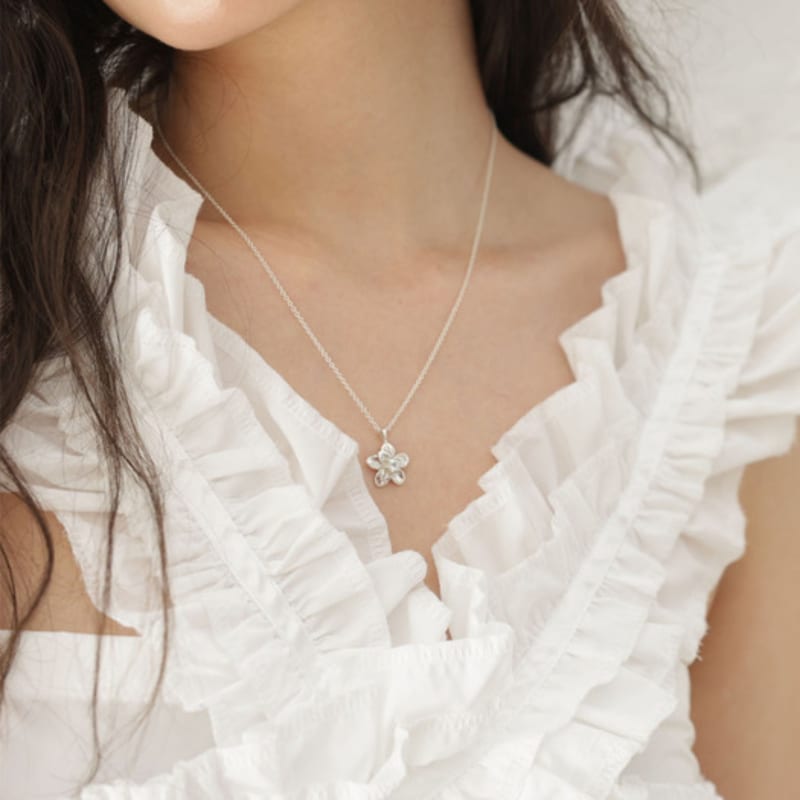 Nephrite Flower necklace