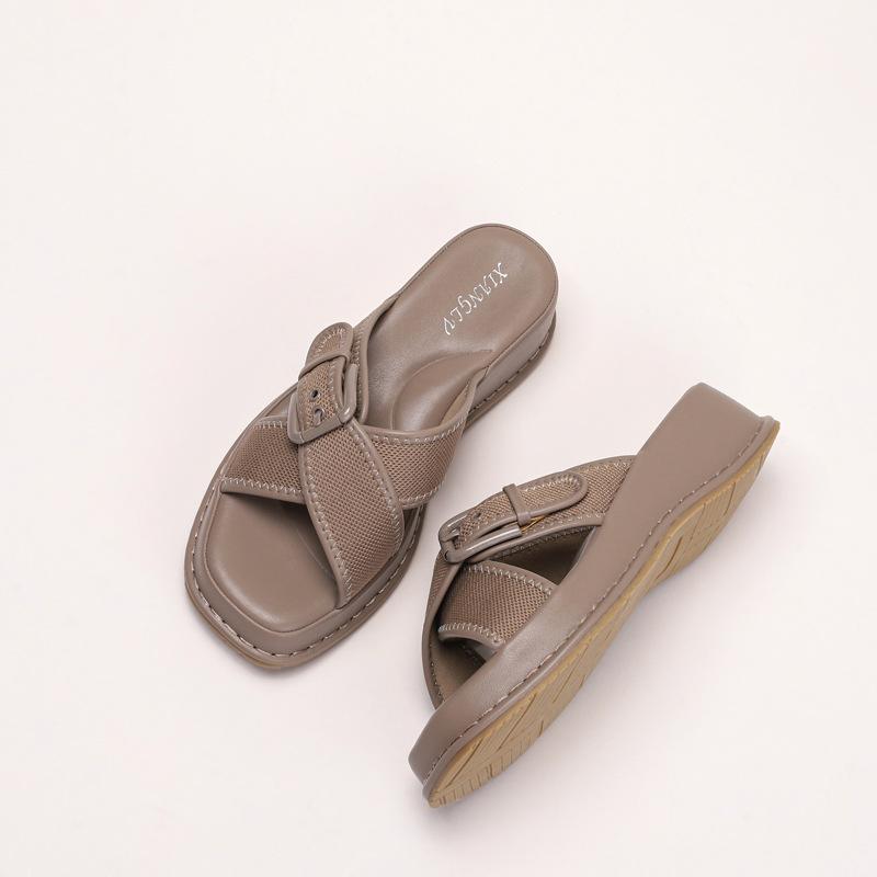 Retro fashion square head slippers women's new versatile belt buckle muffin thick bottom comfortable height-increasing one-word slippers
