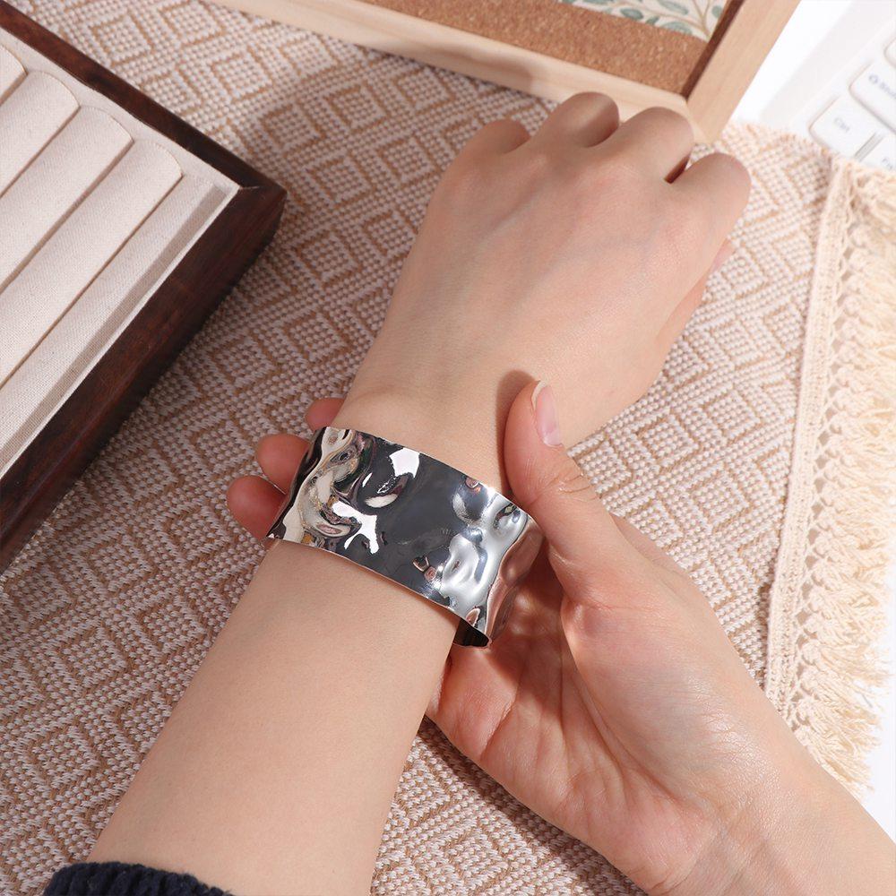 Europa Amerikansk stil vidöppen armring metall överdrivet armband enkel manschett armband kvinnor