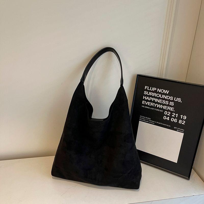 

Ретро замшевая женская осенне-зимняя сумка на одно плечо подмышку