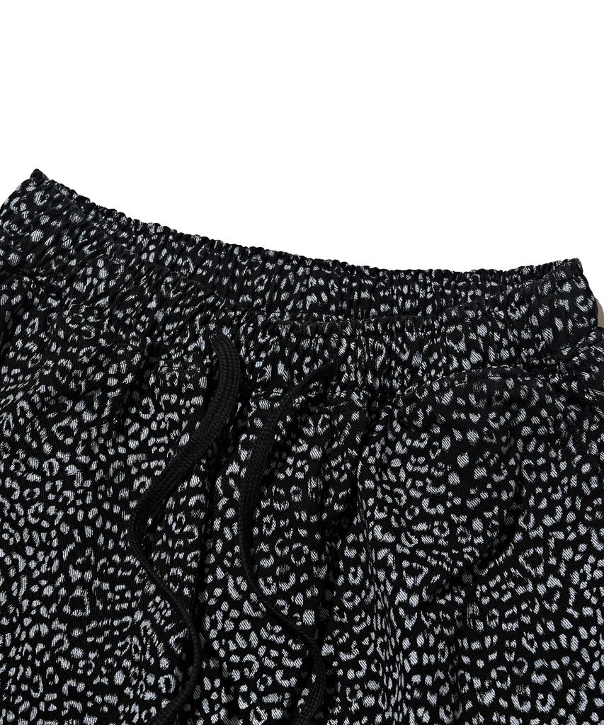CARGOBROS Leopard Pattern Bermuda Shorts (Black)