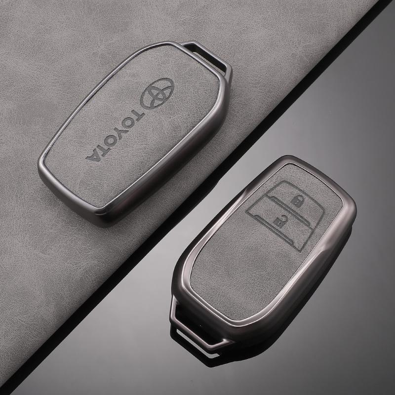 Läder Bilnyckel Fodral Fobskydd för Toyota RAV4 Crown Hilux Fortuner Yaris Prius Corolla Camry Land Cruiser Avensis Verso Prado C