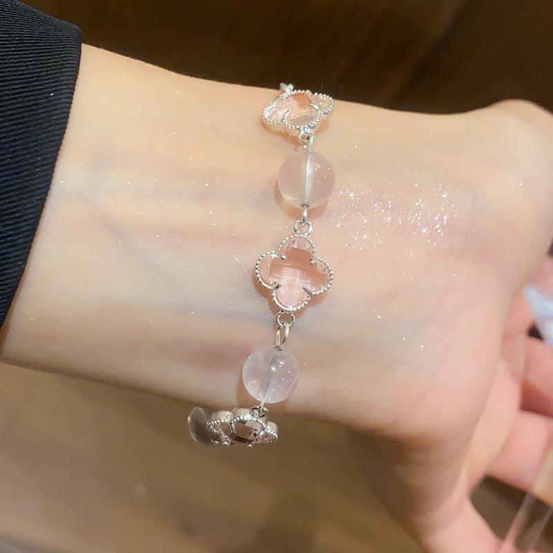 Elegantes weißes Kristallglas-Perlenarmband für Damen: Einfacher, Frischer, Vielseitiger, Hochwertiger Schmuck