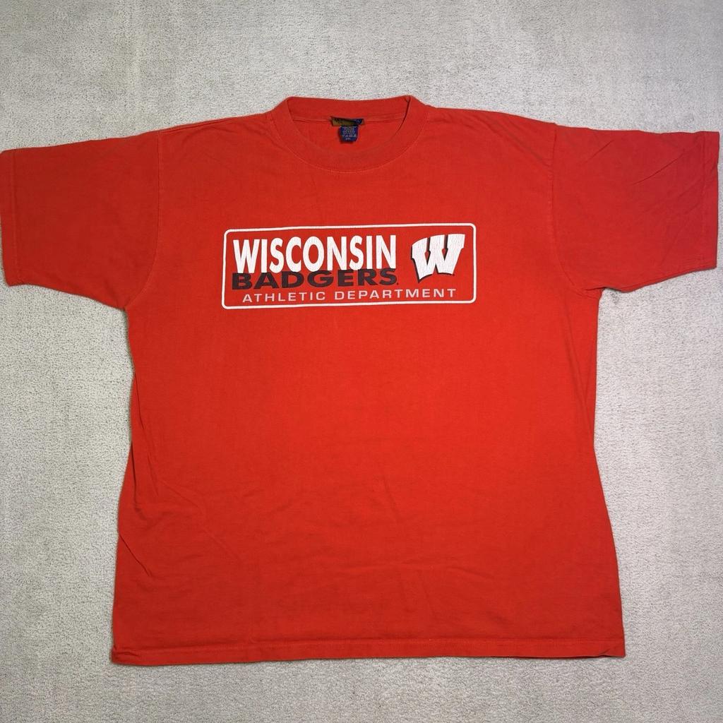 Vtg 90s Wisconson Badgers T Shirt Men’s 2XL NCC Gold Apparel Athletic Department