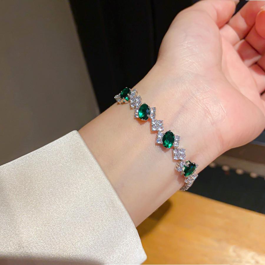 

Geometric Oval Zircon Silver Bracelet With Luxury Style For Ladies Gift зелений
