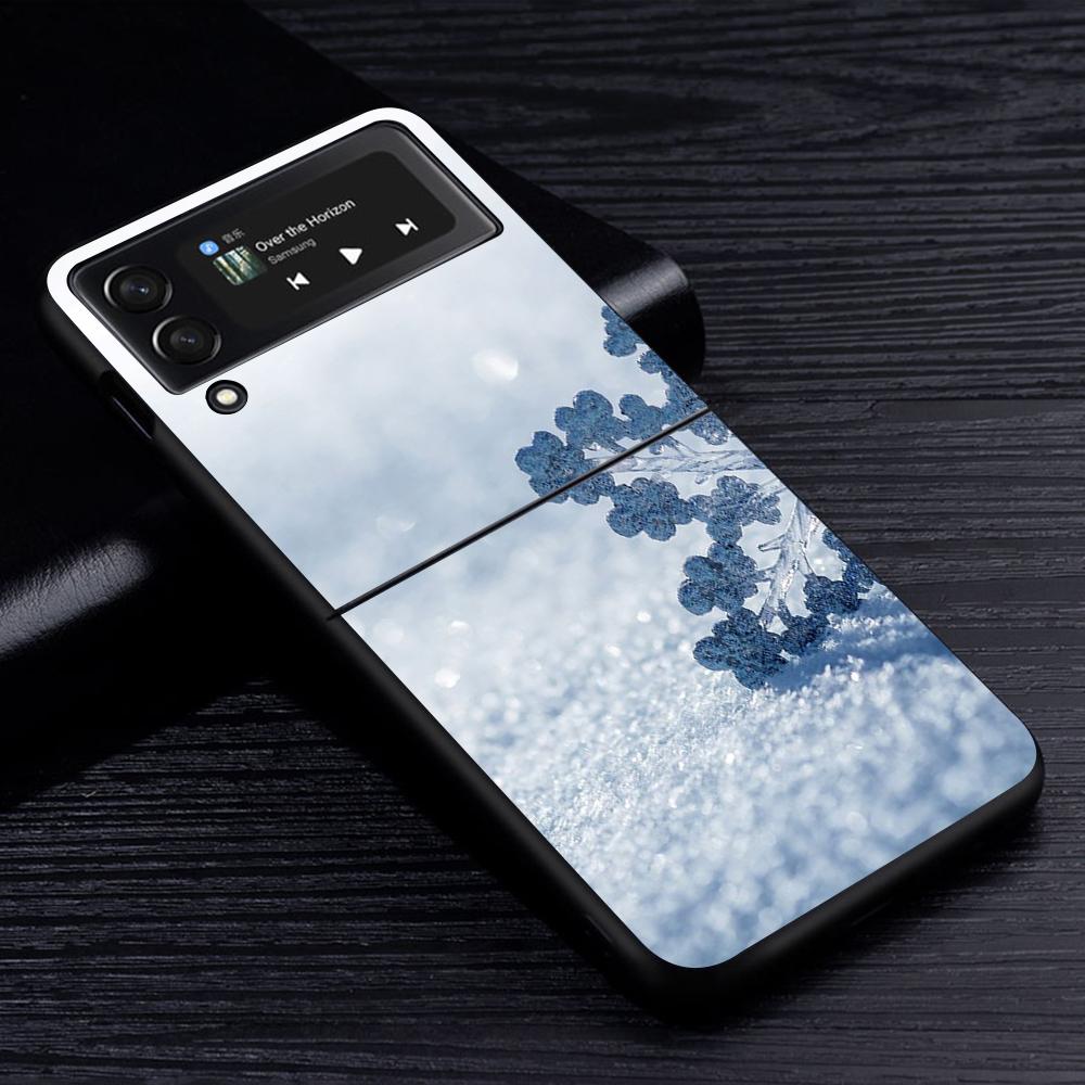 

Christmas Snowflake Case for Samsung Galaxy Z Flip3 5G Flip4 Black Hard Cell Phone Cover Z Flip 3 4 Luxury PC Shell Zflip3 Coque Samsung Z Flip4 5G