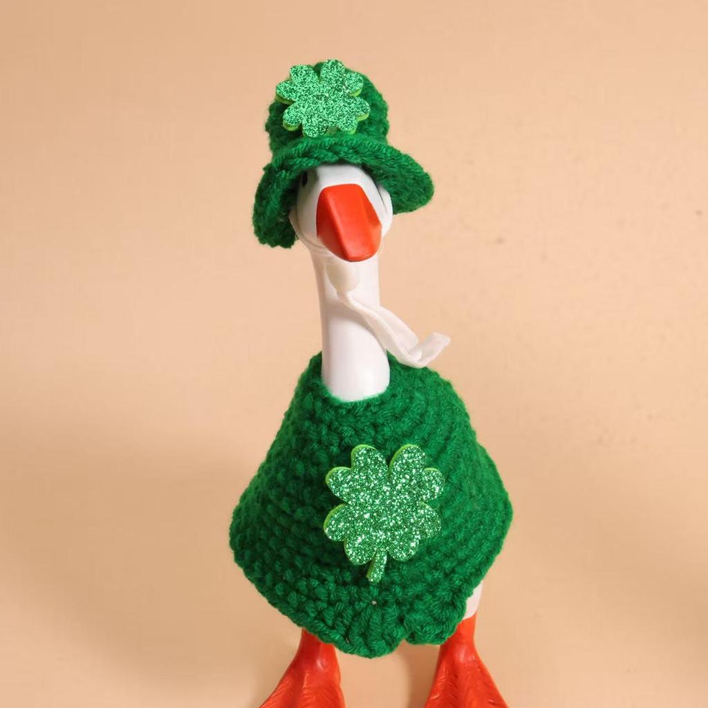 Valentine's Pearl Desktop Goose Set with Mini Knitted Hat & Adjustable Wings Clothing