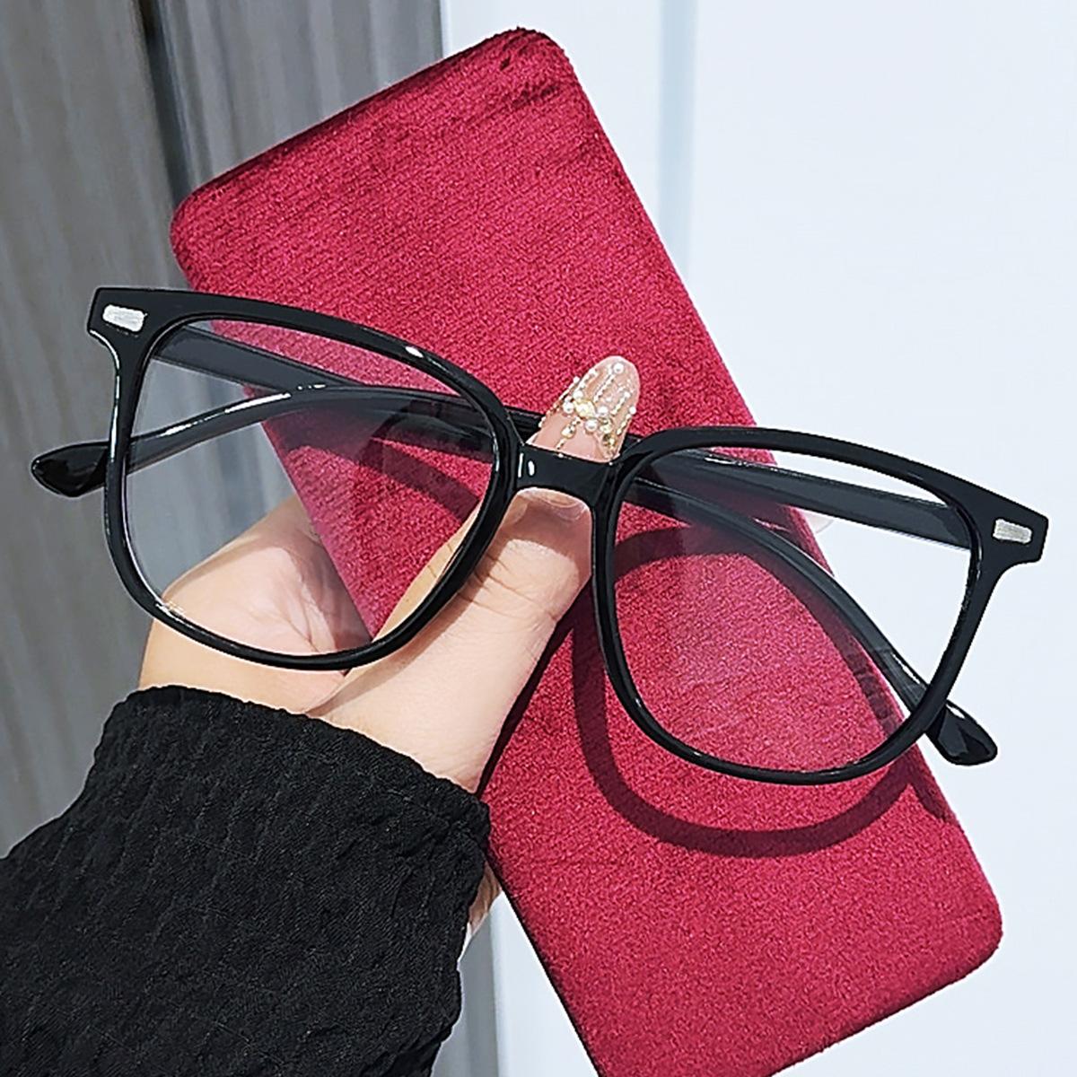 

Anti-Blue Light Flat Glasses for Large Faces, Retro Myopia Glasses, Finished Products Can Be Equipped with Prescription Anti-Blue Light Frames United States