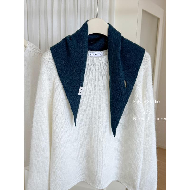 A Versatile and Warm Neckerchief Headscarf Shawl and Scarf for Women in Autumn and Winter