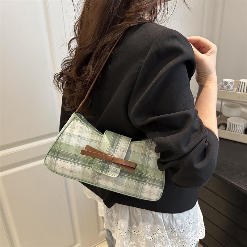 Trendy and Beautiful Women's Handbags, New Plaid Fashion Versatile Casual Shoulder Armpit Bags