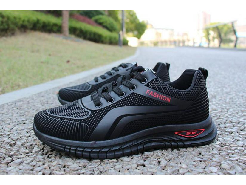 2025 Men's Plus Size Casual Leather Shoes - Warm, Lightweight, and Simple for Autumn/Winter