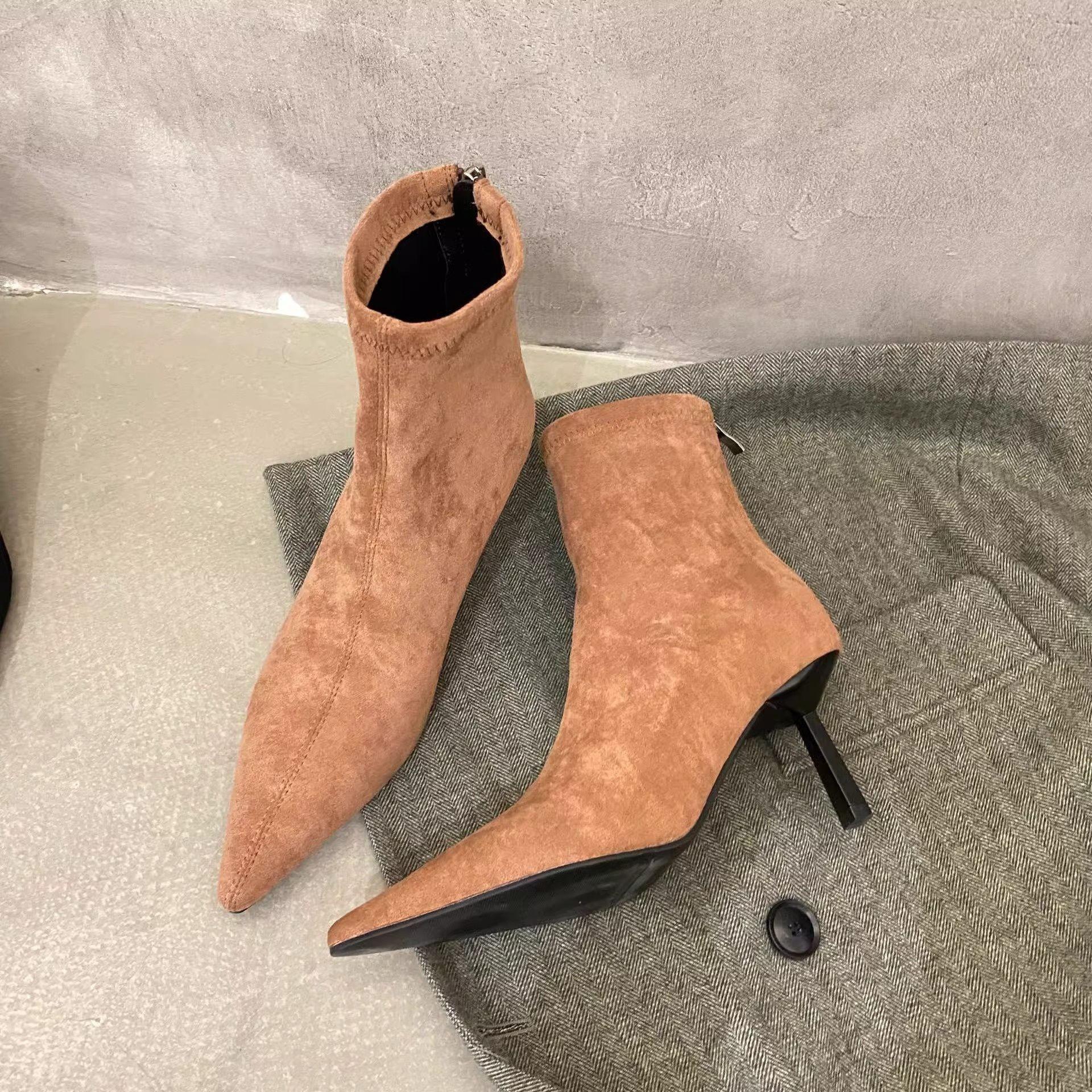 

Retro suede high-heeled boots women s 2025 new temperament pointed short boots French thin boots thin heel elastic bare boots 39 коричневый