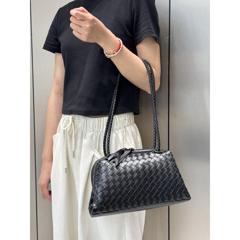 Cross-border Cowhide Woven Underarm Boston Women's Bag Practical High-end Pillow Bag Commuting Versatile Portable Shoulder Bag