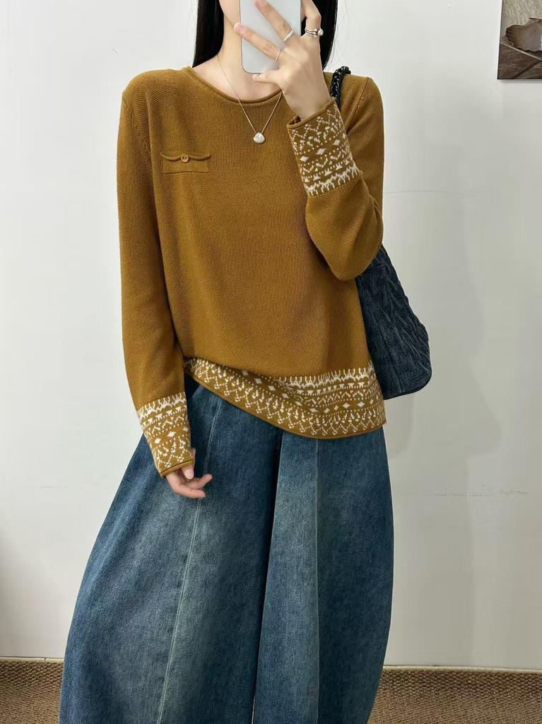 Solid Color Retro Distressed Crochet Appliqué Knit Sweater - Loose Round Neck Pullover for Women (Spring 2026)