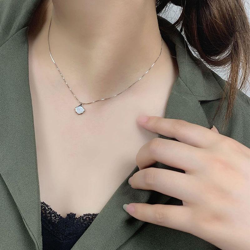 Necklace, Women's Collarbone Chain, Women's Cold Trend, Niche Design, Simple White Fritillary Shell Trend