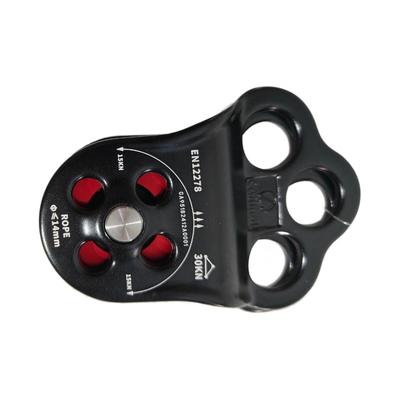 30KN Triple Attachment Climbing Hitch Pulley Fixed Side for 13mm Rope Red