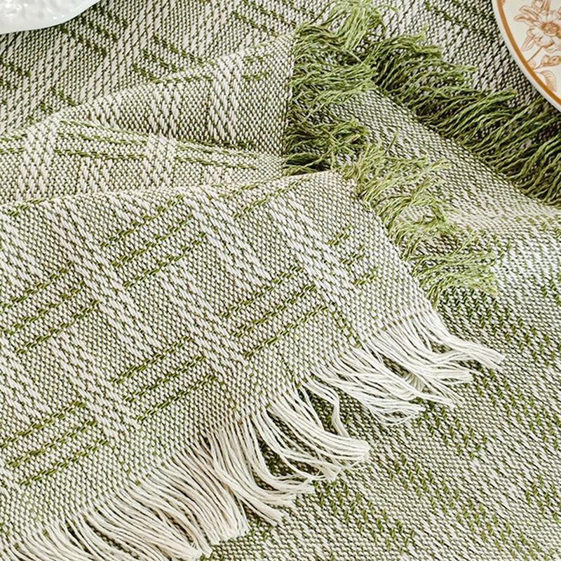 Changbaosen French Grid Pattern Tablecloth