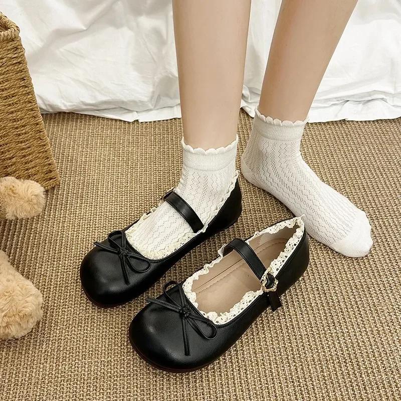 Fashion Retro round Toe Flat Bottom Mary Jane Shoes Women's Soft Sole Spring Autumn Dress Shoes Polka Dot Pattern Rubber Outsole