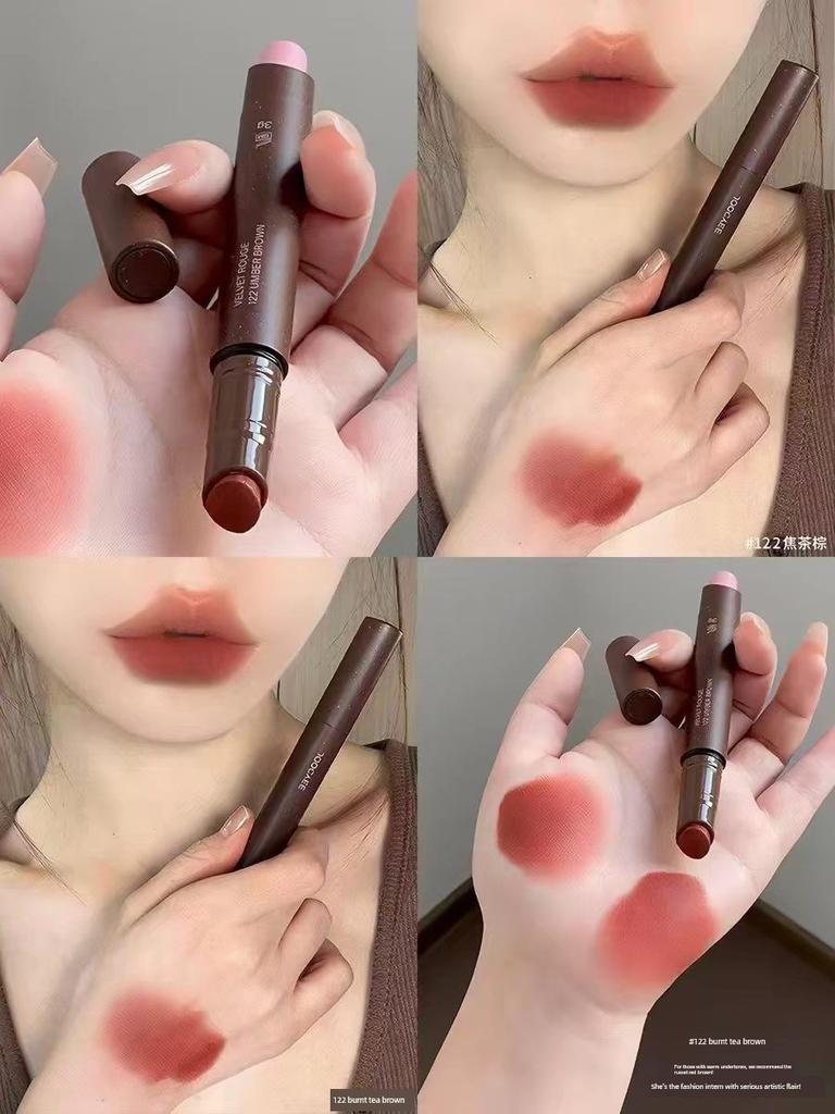 Joocyee New Product Powder Mist Lipstick Pen Matte Finish # 100 Autumn and Winter Retro Vintage Style for Student Girls That Enhance Complexion.