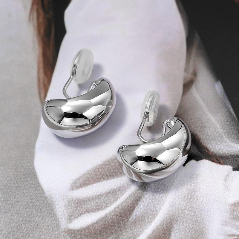 

Water drop curved beanie ear clips simple cold wind personalized earrings versatile temperament earrings women