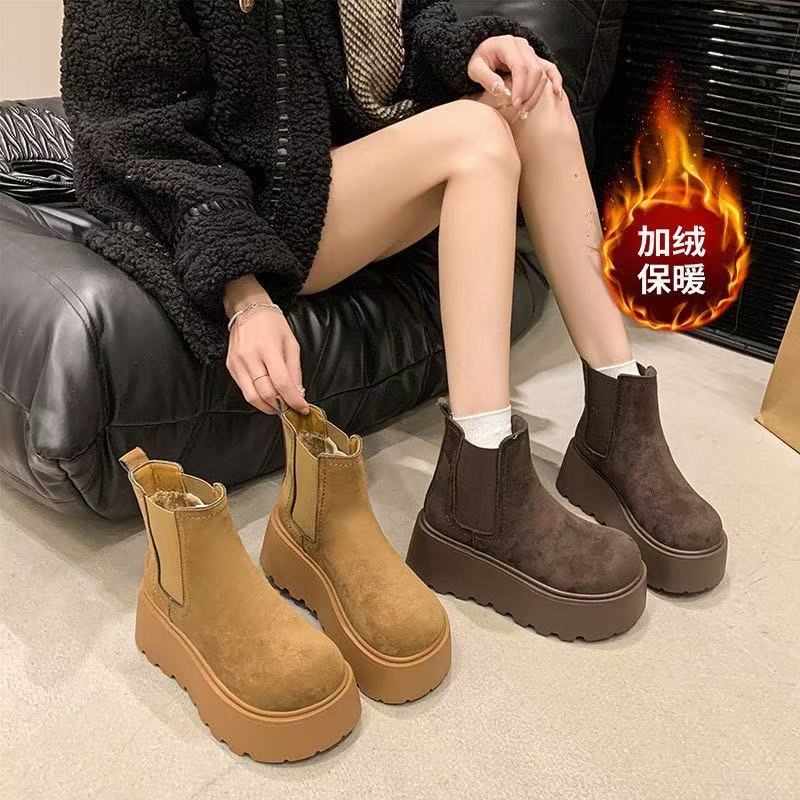 European station Chelsea boots women's 2025 autumn and winter new Korean version muffin platform short boots women's cigarette boots Martin boots