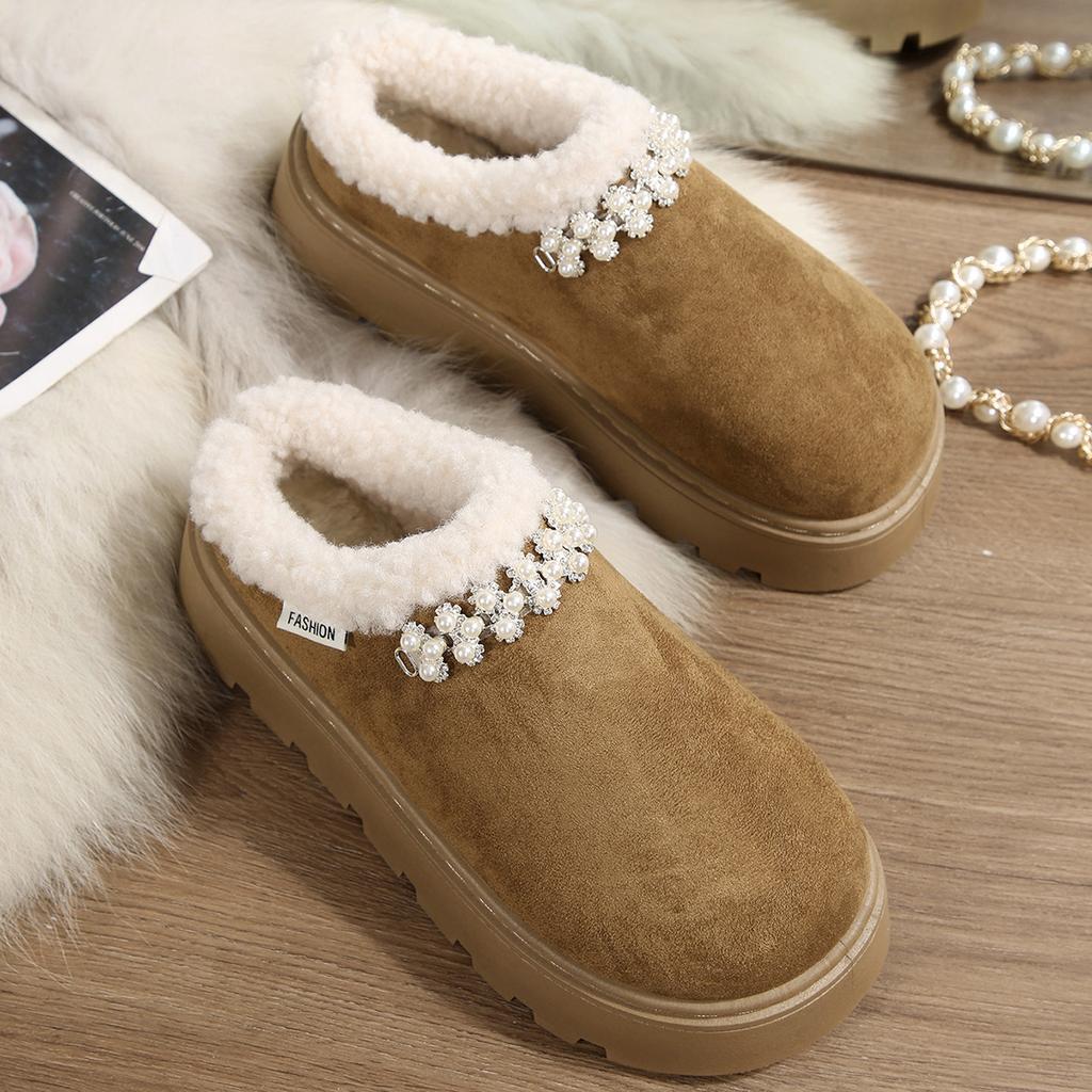 Fashion Warm Plush Thick Bottom Outdoor Slippers Women 2025 Winter Chunky Platform Wedge Heel Non Slip Indoor Slippers Furry House Shoes