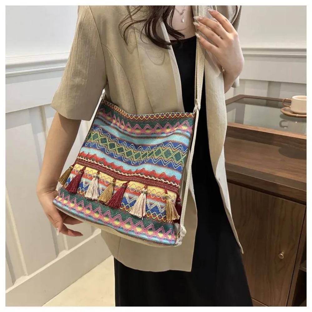 Vintage Women's Bag Tassel Ethnic Handwoven Crossbody for Lady Bag Hippie Sling Shoulder Bags for Ladies Handbag