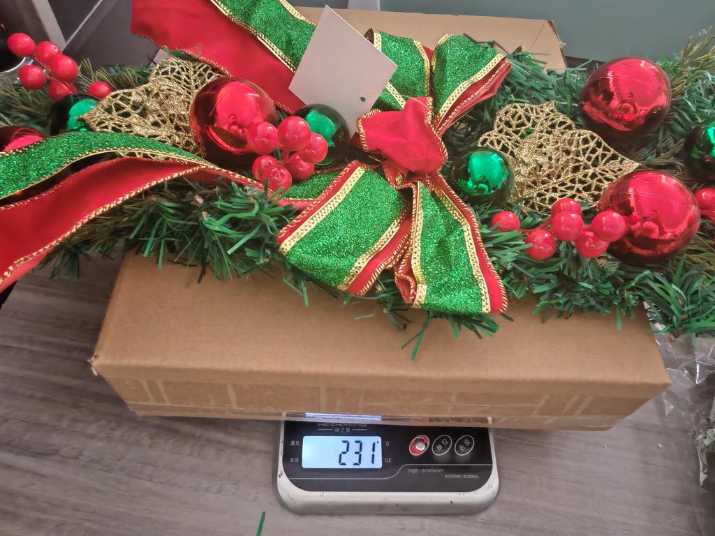Christmas Artificial Swags, Xmas Prelit Stairway Swag Teardrop Trim Wreath,Door Stair Red Berry Garland Christmas Wreath For Outdoor Home Garden Decor