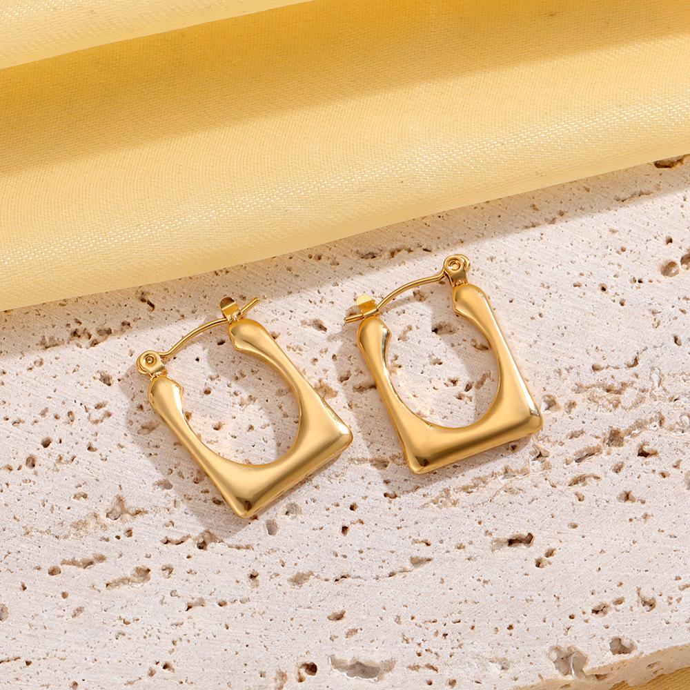 Stylish Gold Heart-Shaped Hoop Earrings for Women