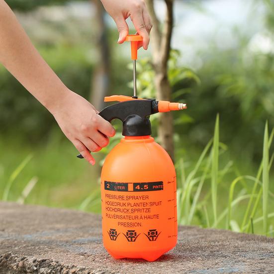 0.8/1/2/3L Spray Bottle Adjustable Nozzle Comfortable Grip Hand Pressure Sprayer Kettle Garden Accessories for Household