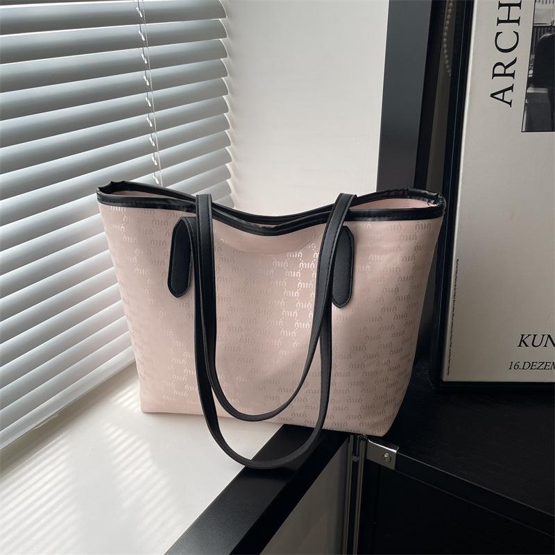 Fashion Large-capacity Color Matching Casual New Casual Simple Trend Commuter Tote Shoulder Bag