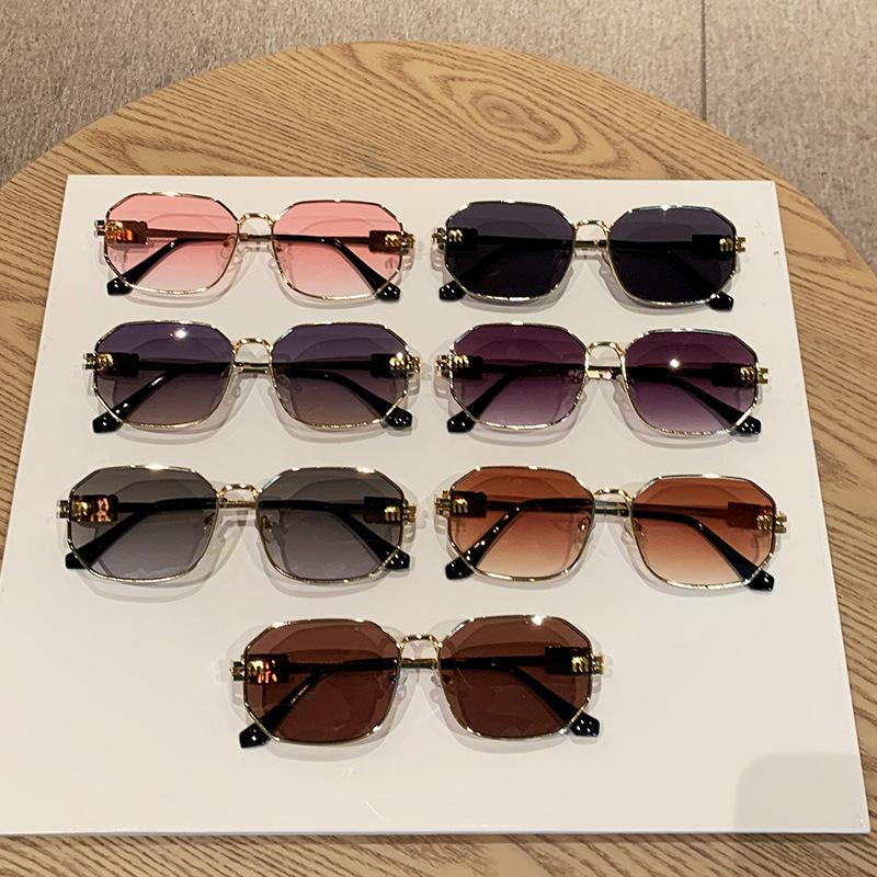 European and American new polygonal sunglasses women's fashion letter metal sunscreen glasses high-end sunglasses